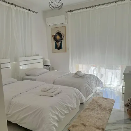 Azure Apartment *